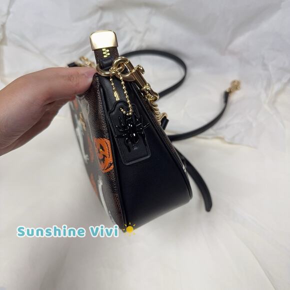 NWT Coach Teri Shoulder Bag In Signature Canvas Pumpkin Halloween Print CCE71 - Picture 4 of 11